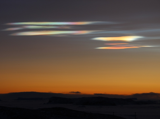polar stratospheric clouds over antarctica_06-17-2016_strip.png